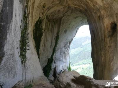 Parque Natural Aizkorri-Aratz; club senderismo malaga los arribes del duero zamora viajes sanabria r